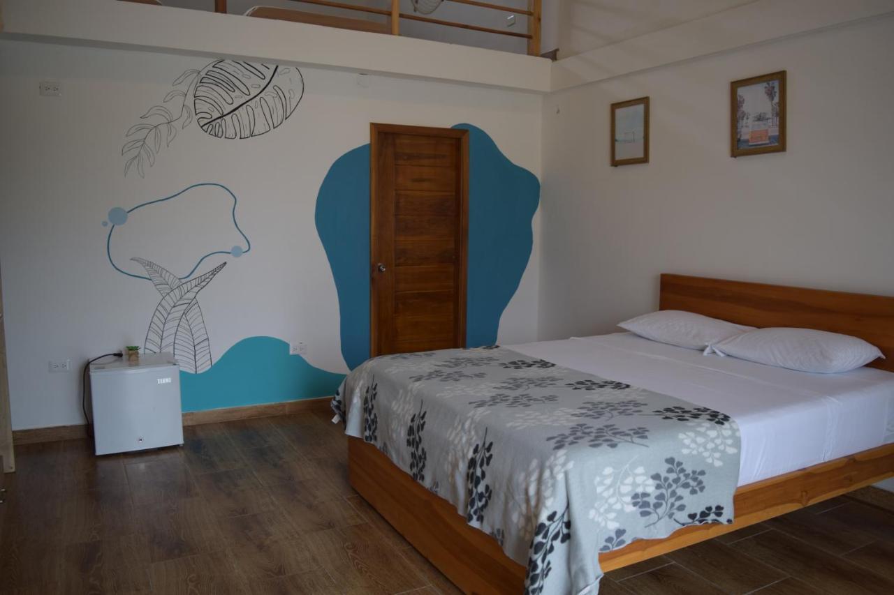 Ohana Beach Hotel Playas Exteriör bild