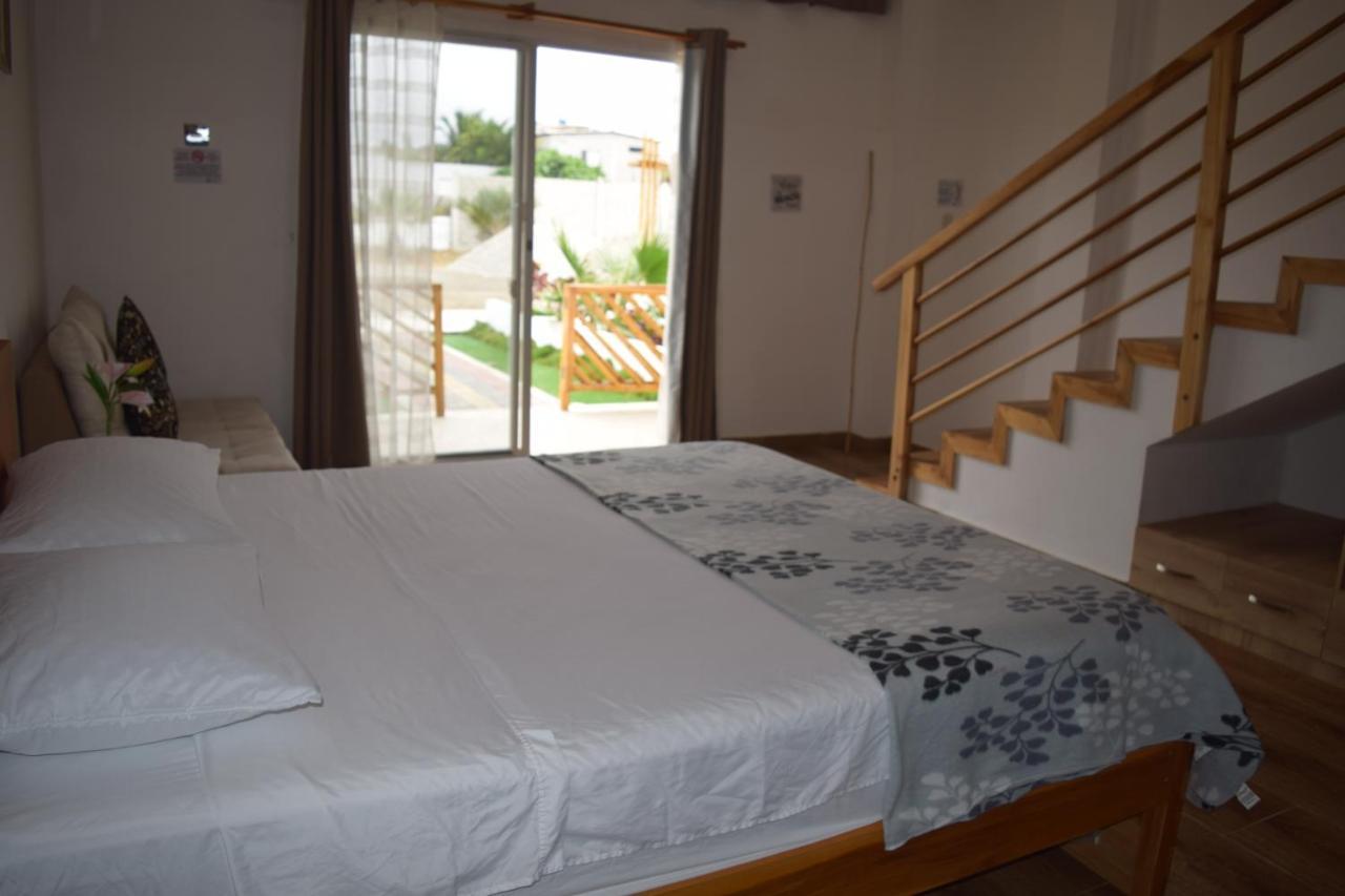 Ohana Beach Hotel Playas Exteriör bild