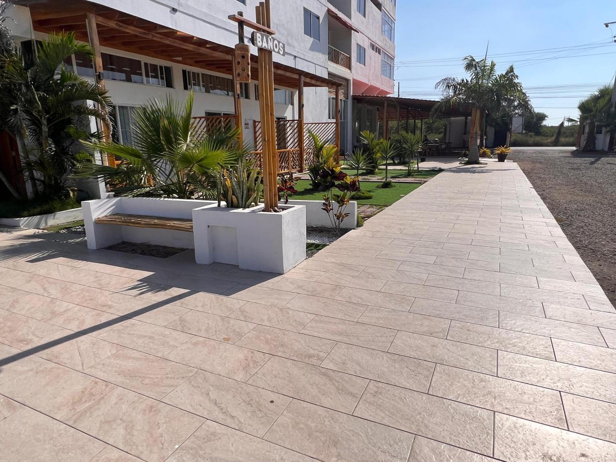 Ohana Beach Hotel Playas Exteriör bild